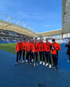 TeamNL goalball in het station van FC porto.